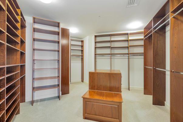 Interior, Recessed Lighting, Walk-in Closets