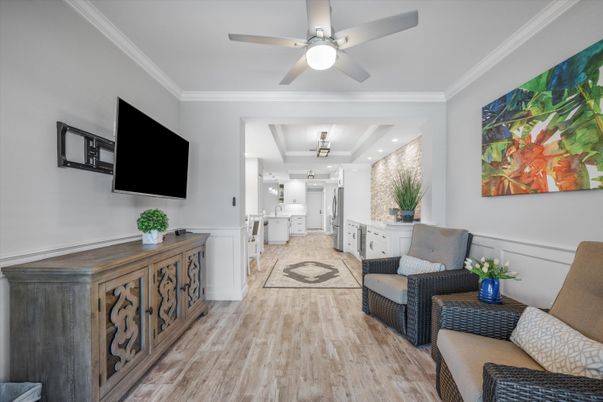 Interior, Kitchen, Living room, Recessed Lighting, Wood Texture Flooring