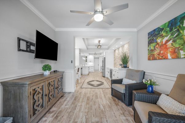 Interior, Kitchen, Living room, Recessed Lighting, Wood Texture Flooring