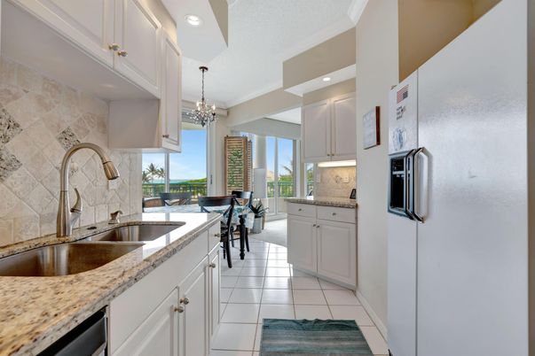 Chandelier, Interior, Kitchen, Recessed Lighting