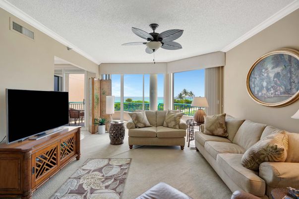Interior, Living room, Water