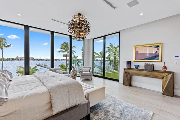 Bedroom, Chandelier, Interior, Pendant Lights, Recessed Lighting, Water, Wood Texture Flooring