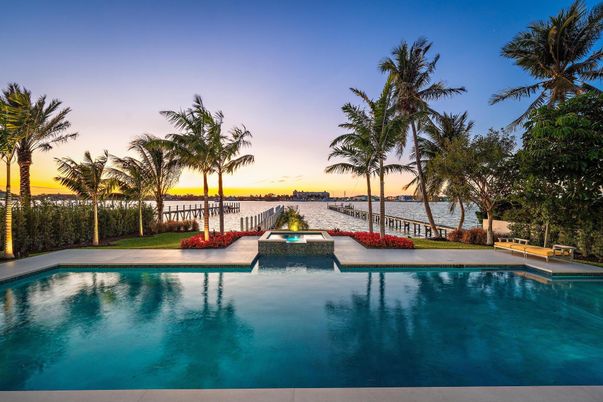 Exterior, Pool, Water