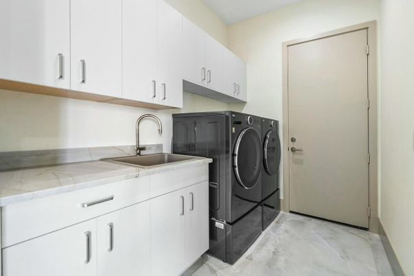 Interior, Washer