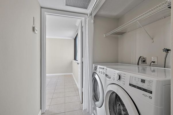 Interior, Washer