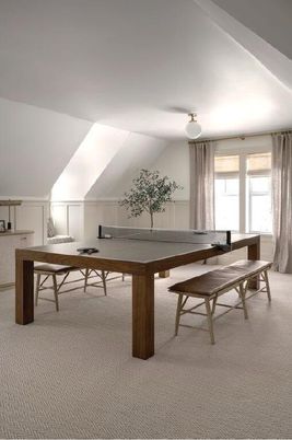 Game Room, Interior