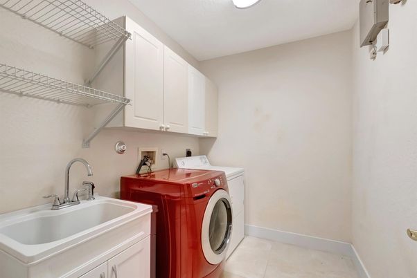 Interior, Recessed Lighting, Washer