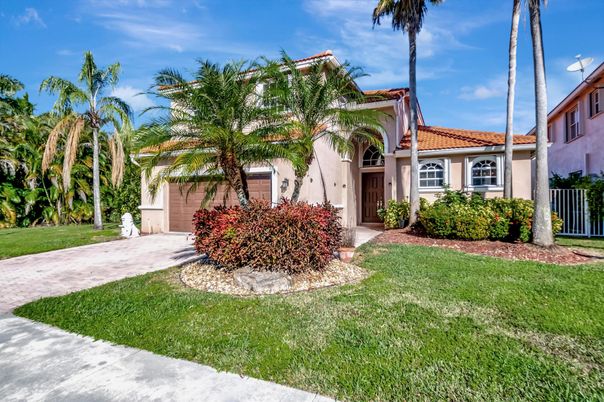 Attached, Backyard, Exterior, Facade, Mediterranean