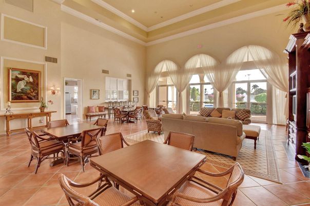 Dining room, Interior, Living room, Recessed Lighting