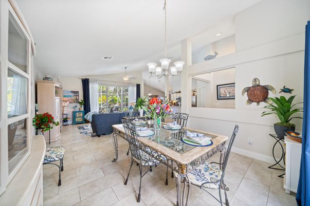 Chandelier, Dining room, Interior, Living room, Recessed Lighting