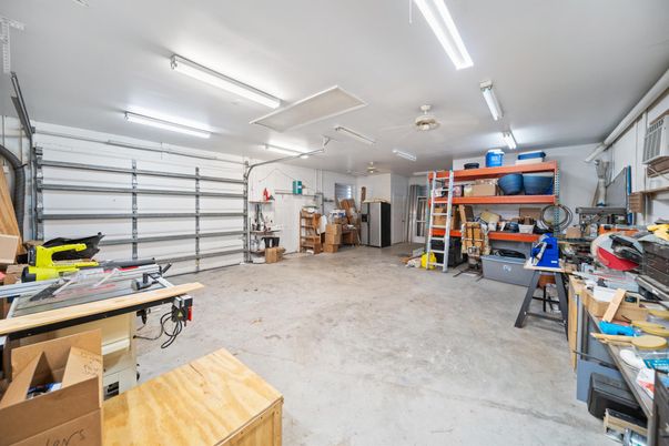 Garage, Interior