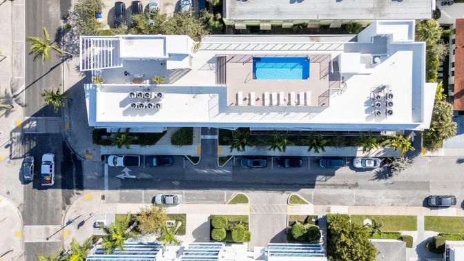 Exterior, Drone