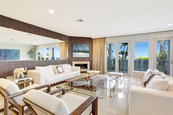Fireplace, Interior, Living room, Recessed Lighting