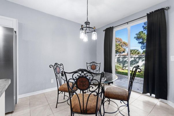 Dining room, Interior, Pendant Lights