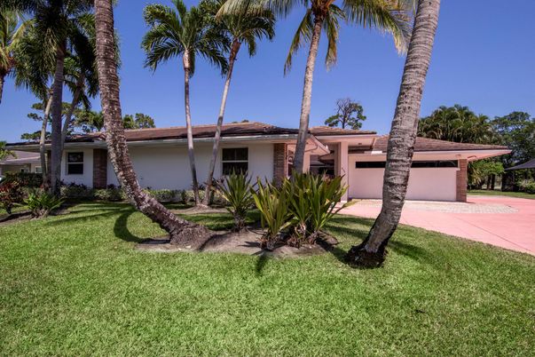 Attached, Backyard, Exterior, Facade, Ranch