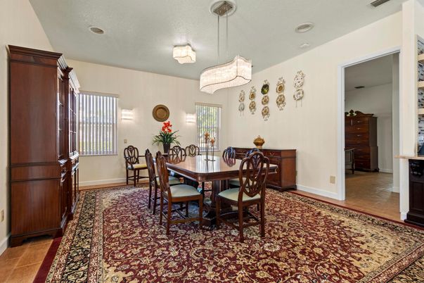 Dining room, Interior, Pendant Lights, Recessed Lighting