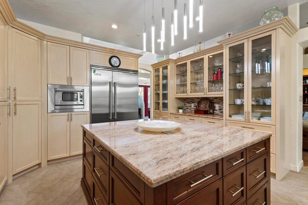 Interior, Kitchen, Pendant Lights, Recessed Lighting, Stainless Steel Appliances