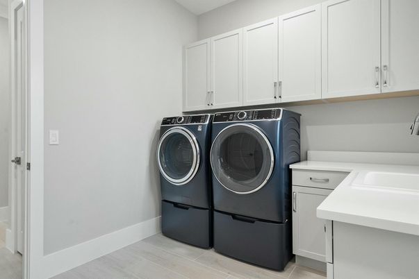 Interior, Washer, Wood Texture Flooring