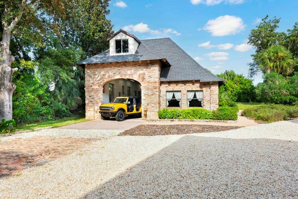 Exterior, Facade, Brick Facade, French Provincial