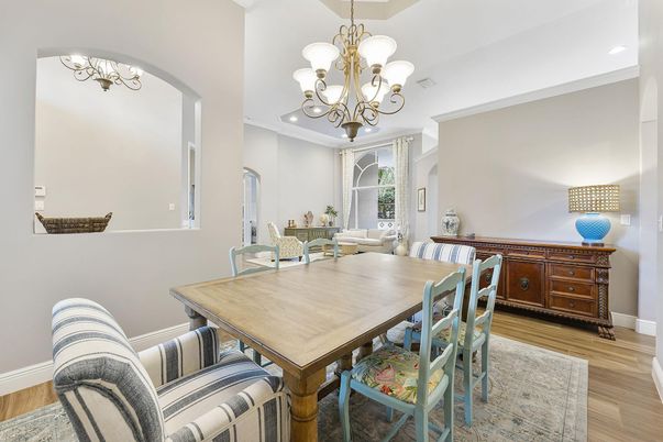 Chandelier, Dining room, Interior, Recessed Lighting, Wood Texture Flooring