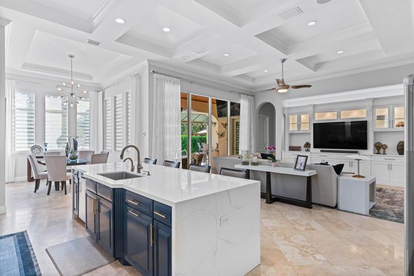 Dining room, Interior, Kitchen, Pendant Lights, Recessed Lighting