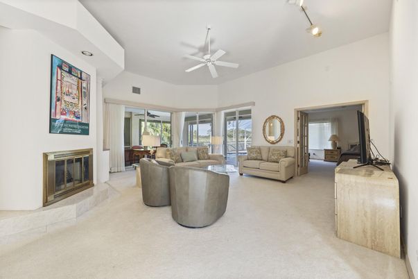 Fireplace, Interior, Living room