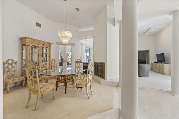 Chandelier, Dining room, Interior