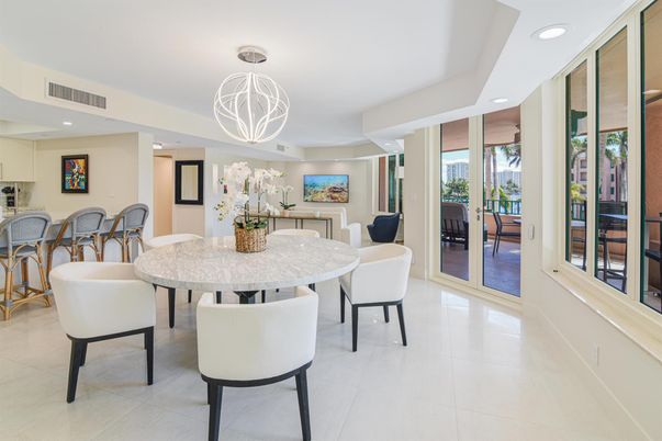 Chandelier, Dining room, Interior, Recessed Lighting