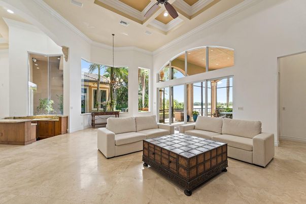 Interior, Living room, Pendant Lights, Recessed Lighting