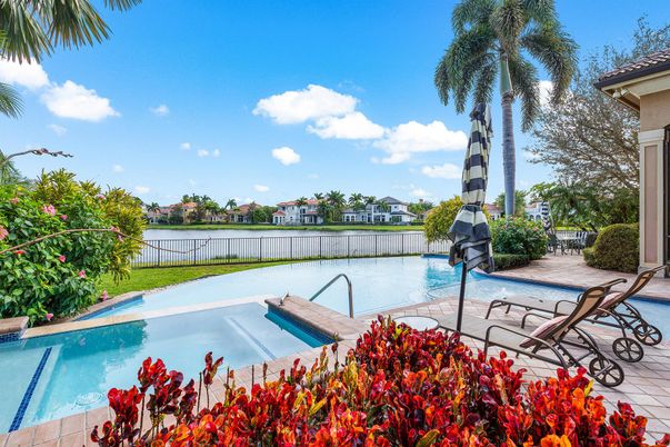 Exterior, Pool, Water