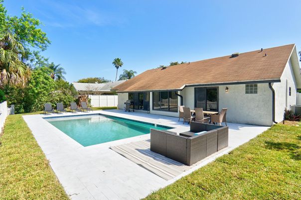 Backyard, Exterior, Pool
