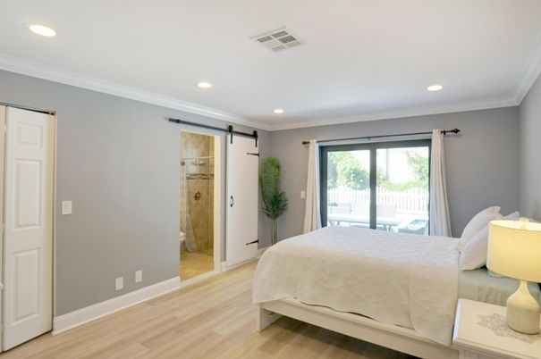 Bedroom, Interior, Recessed Lighting, Wood Texture Flooring