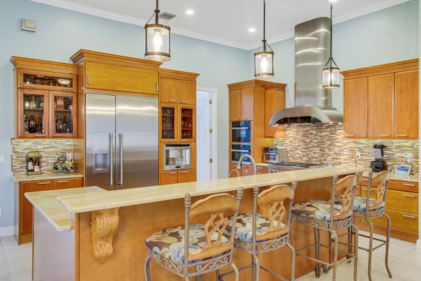 Interior, Kitchen, Pendant Lights, Recessed Lighting, Stainless Steel Appliances