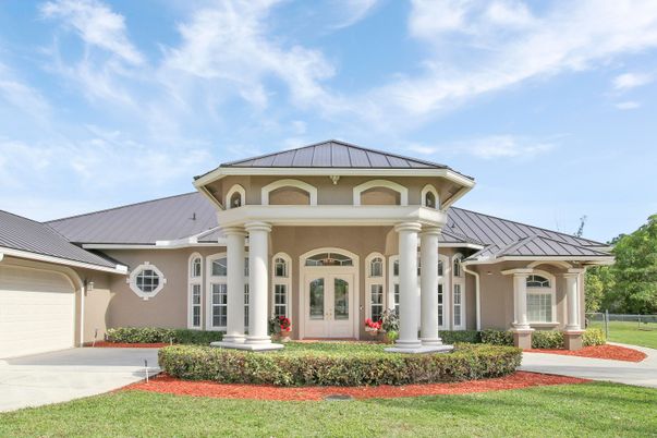 Attached, Exterior, Facade, Mediterranean