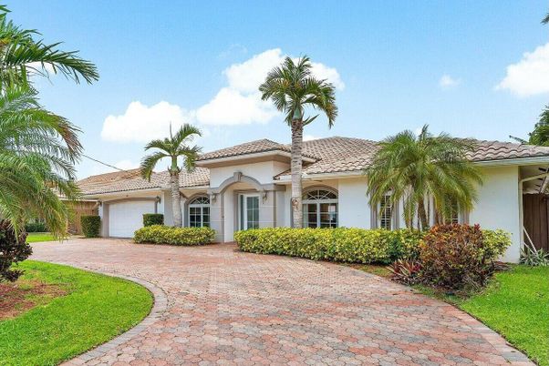 Attached, Backyard, Exterior, Facade, Mediterranean