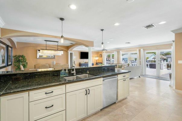 Dining room, Interior, Kitchen, Pendant Lights, Recessed Lighting