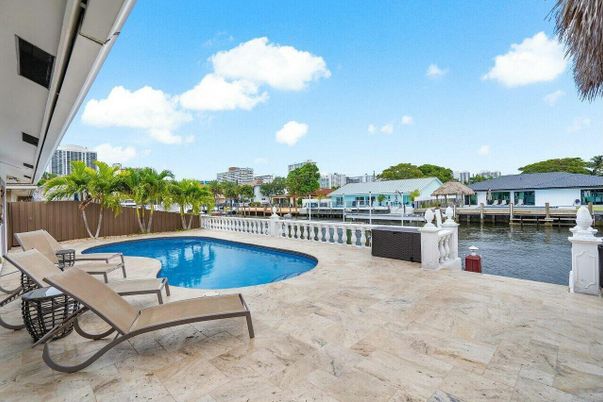 Exterior, Pool, Water