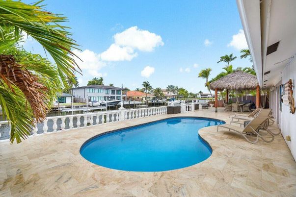 Exterior, Pool, Water