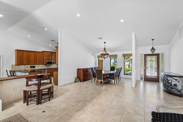 Chandelier, Dining room, Interior, Kitchen, Pendant Lights, Recessed Lighting