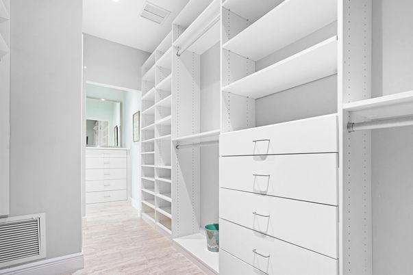 Interior, Walk-in Closets, Wood Texture Flooring