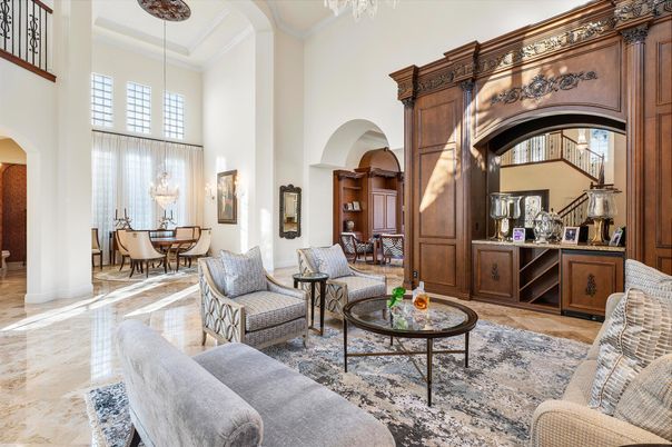 Chandelier, Dining room, Interior, Living room, Pendant Lights