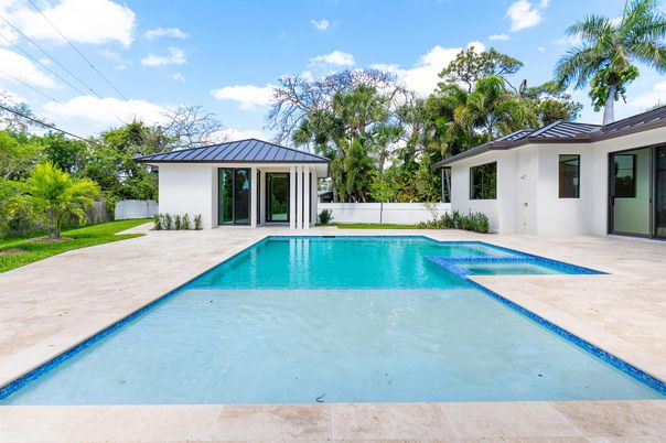 Exterior, Pool