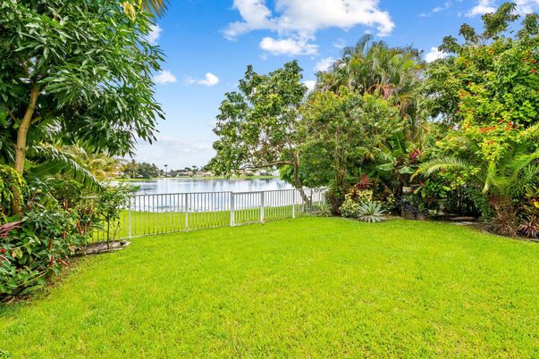 Backyard, Exterior, Water