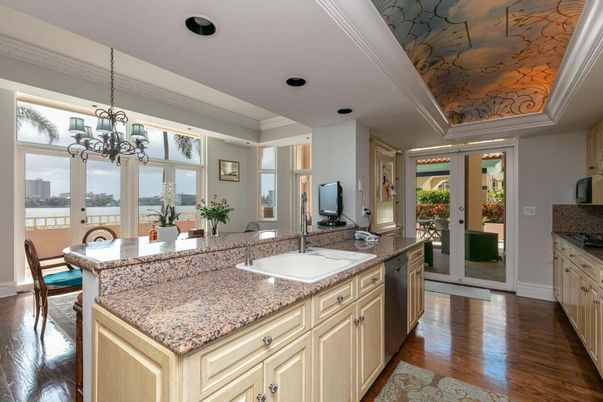 Chandelier, Dining room, Interior, Kitchen, Recessed Lighting, Wood Texture Flooring
