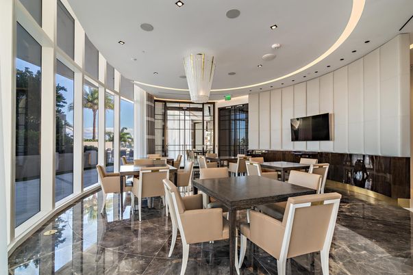 Dining room, Interior, Recessed Lighting