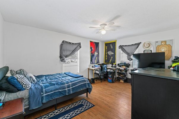 Bedroom, Home Office, Interior, Wood Texture Flooring