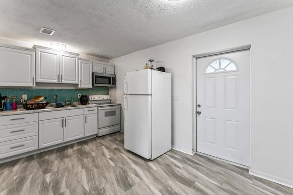Interior, Kitchen, Stainless Steel Appliances, Wood Texture Flooring