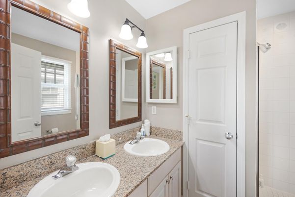 Bathroom, Dual Sink Vanities, Interior