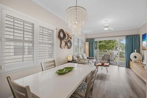 Chandelier, Dining room, Interior, Living room, Wood Texture Flooring