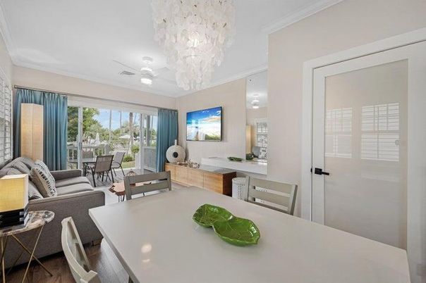 Chandelier, Dining room, Interior, Living room, Wood Texture Flooring